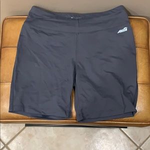 Avis biker short S